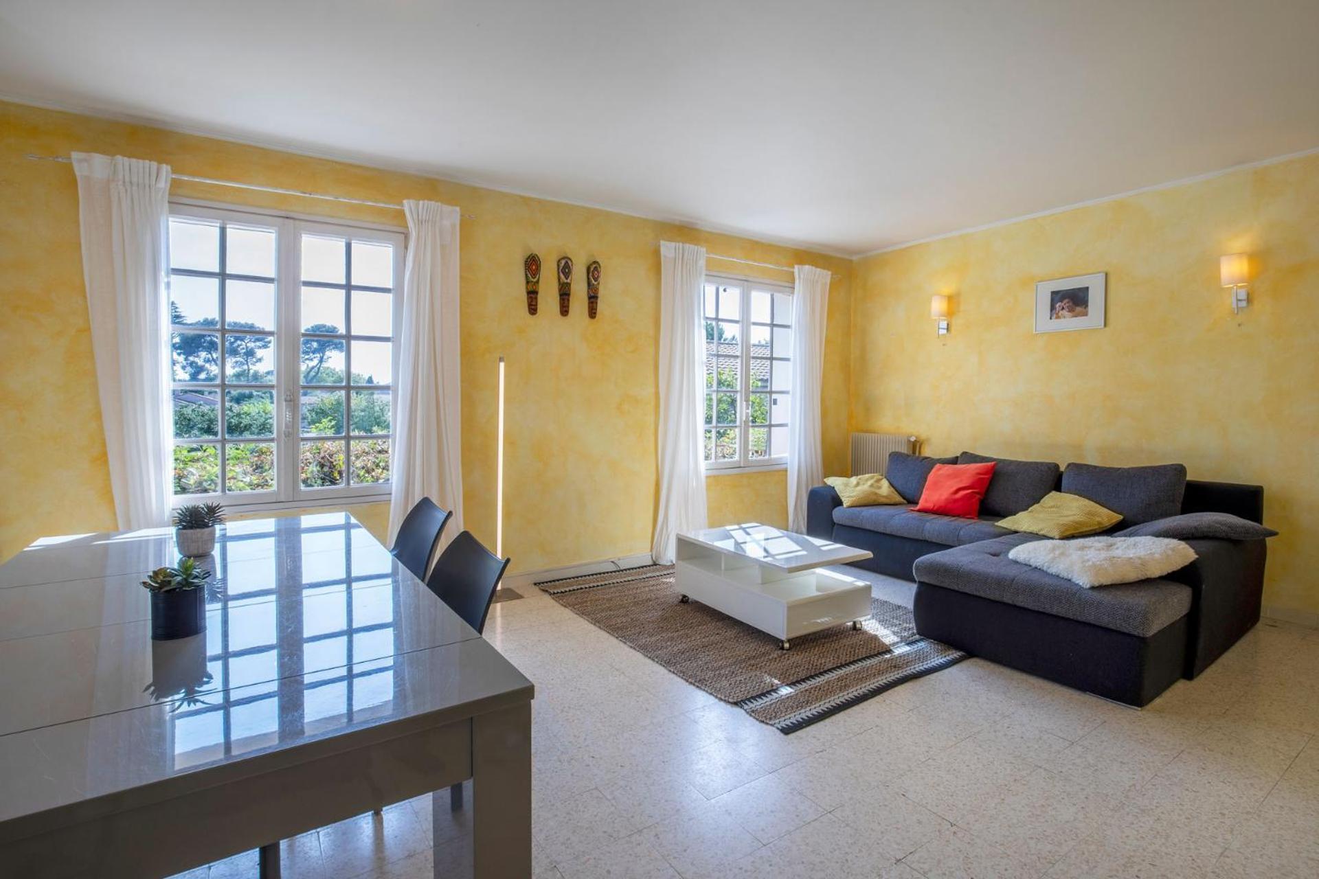 Lumineuse Avec Piscine Ou Villa *